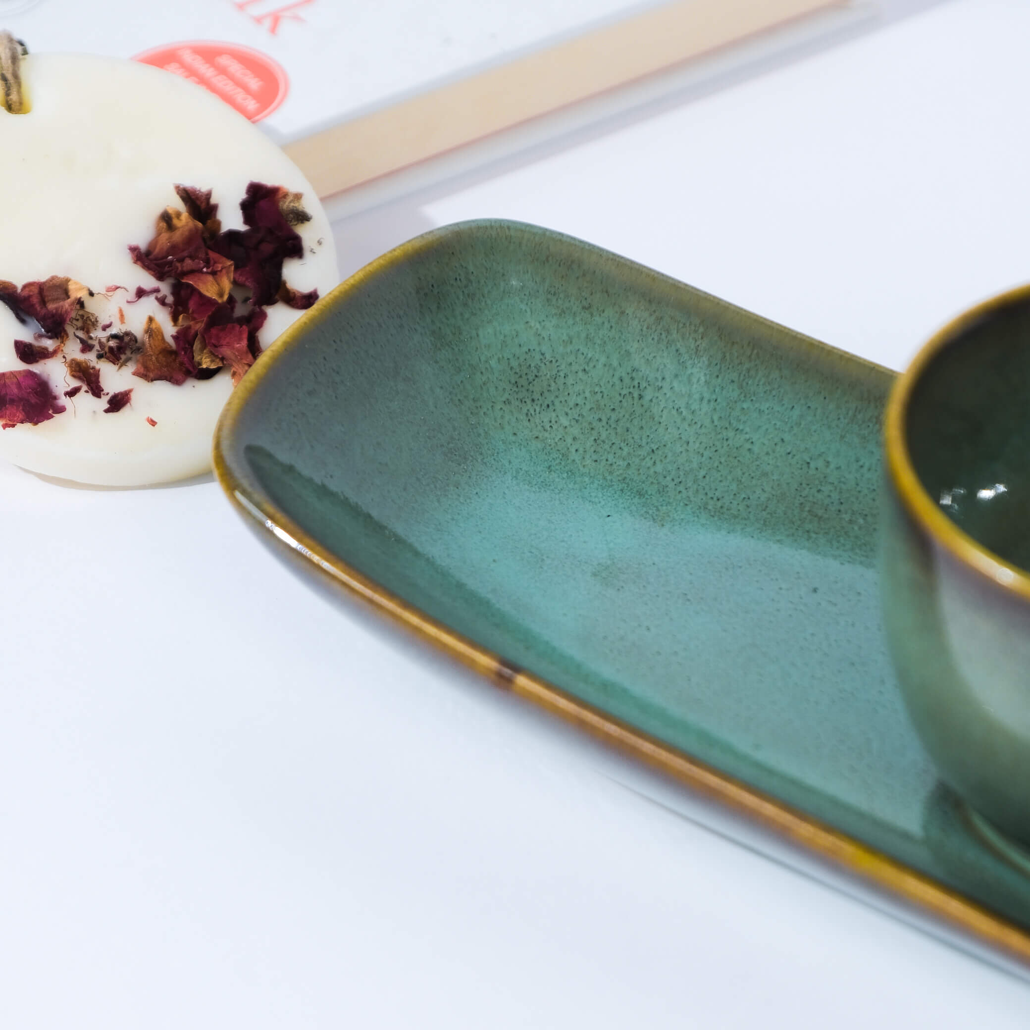 Biscotti Set (1 cup with 1 saucer)