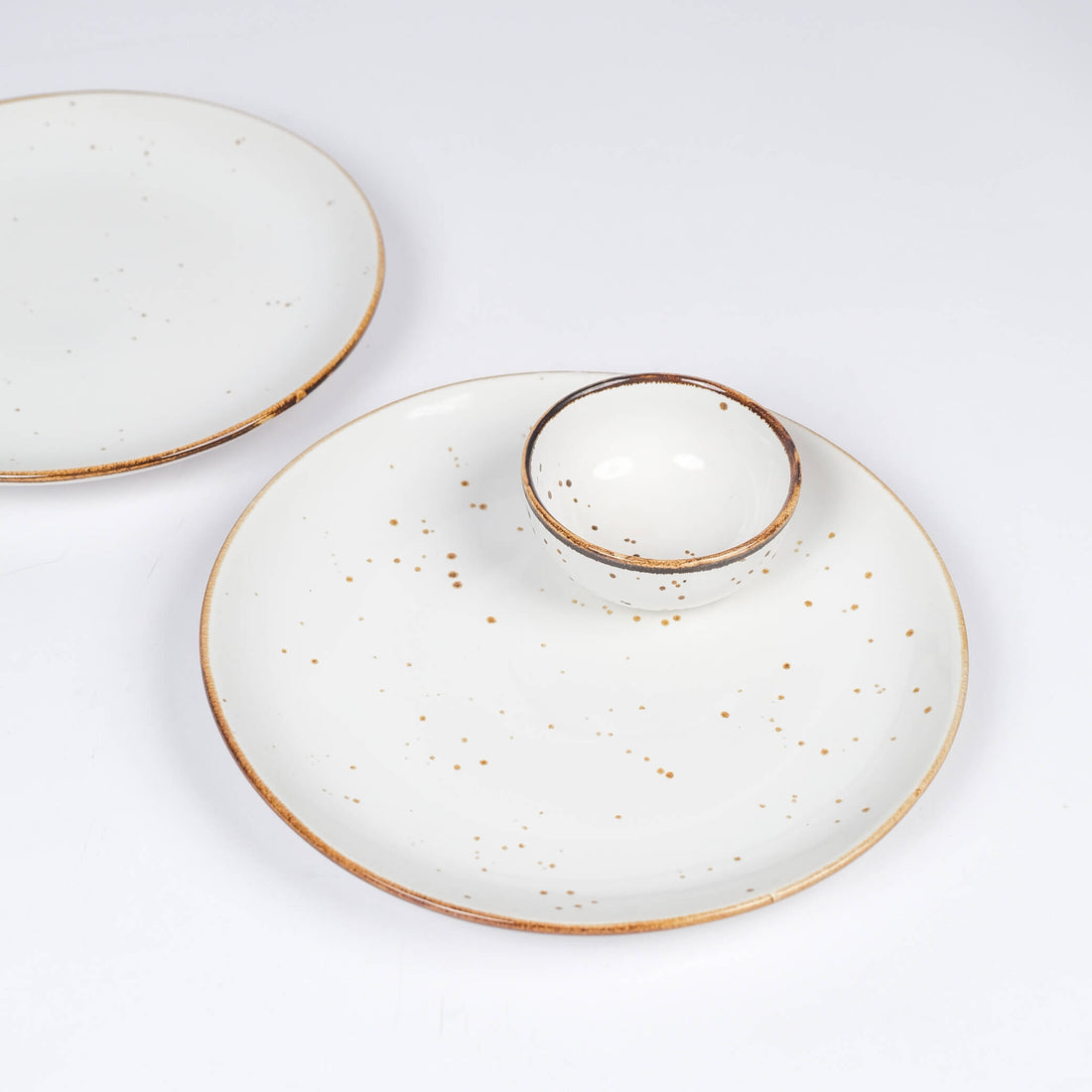 Golden flecks Dinner Set (4 piece) | 2 Plates & 2 Dal bowls