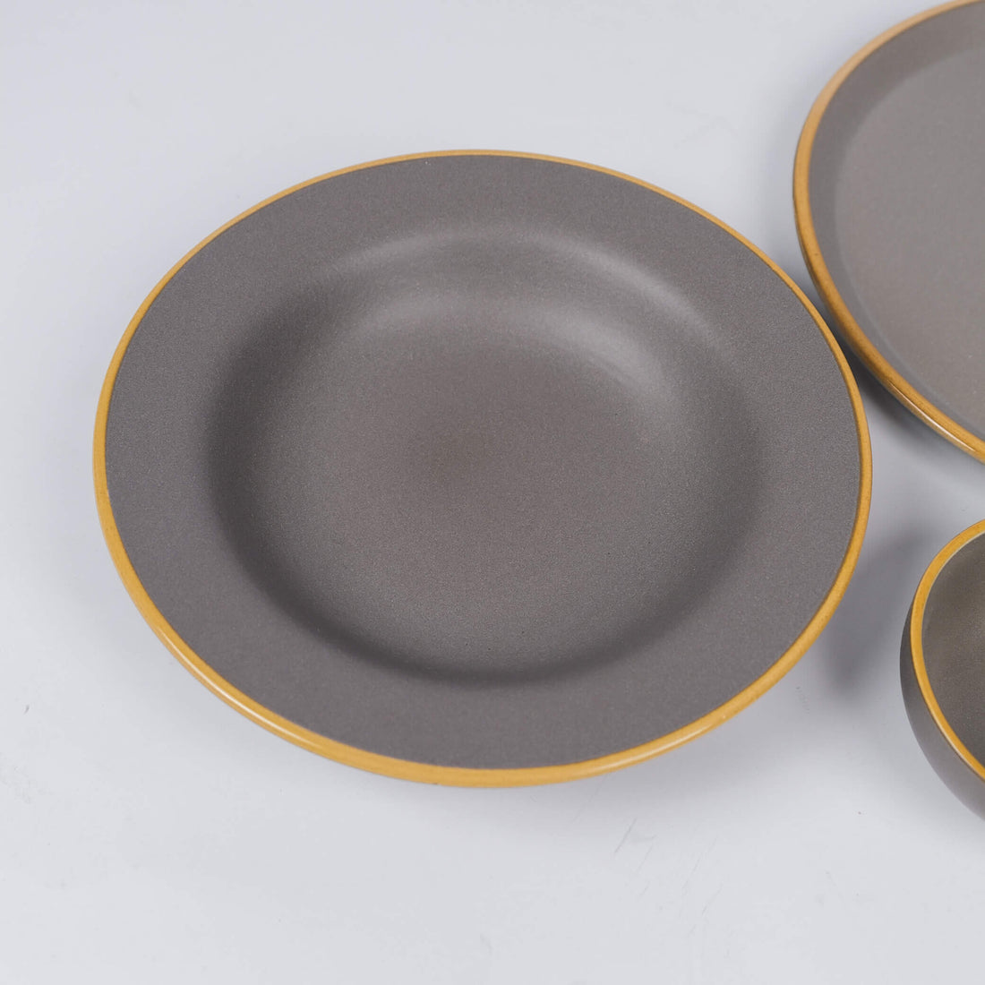 Grey with Gold Appetiser Plates