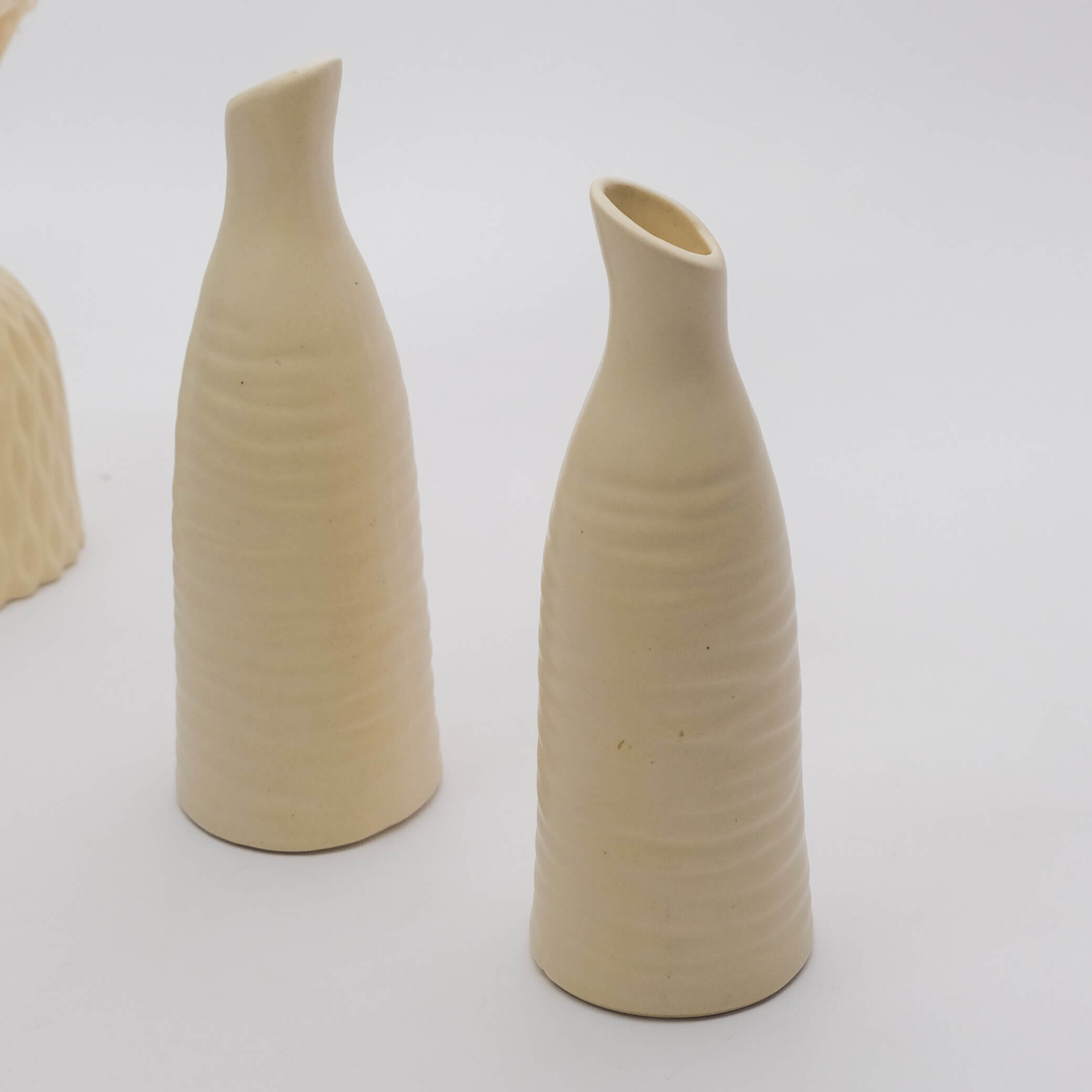 Spoutform Vase – 6”