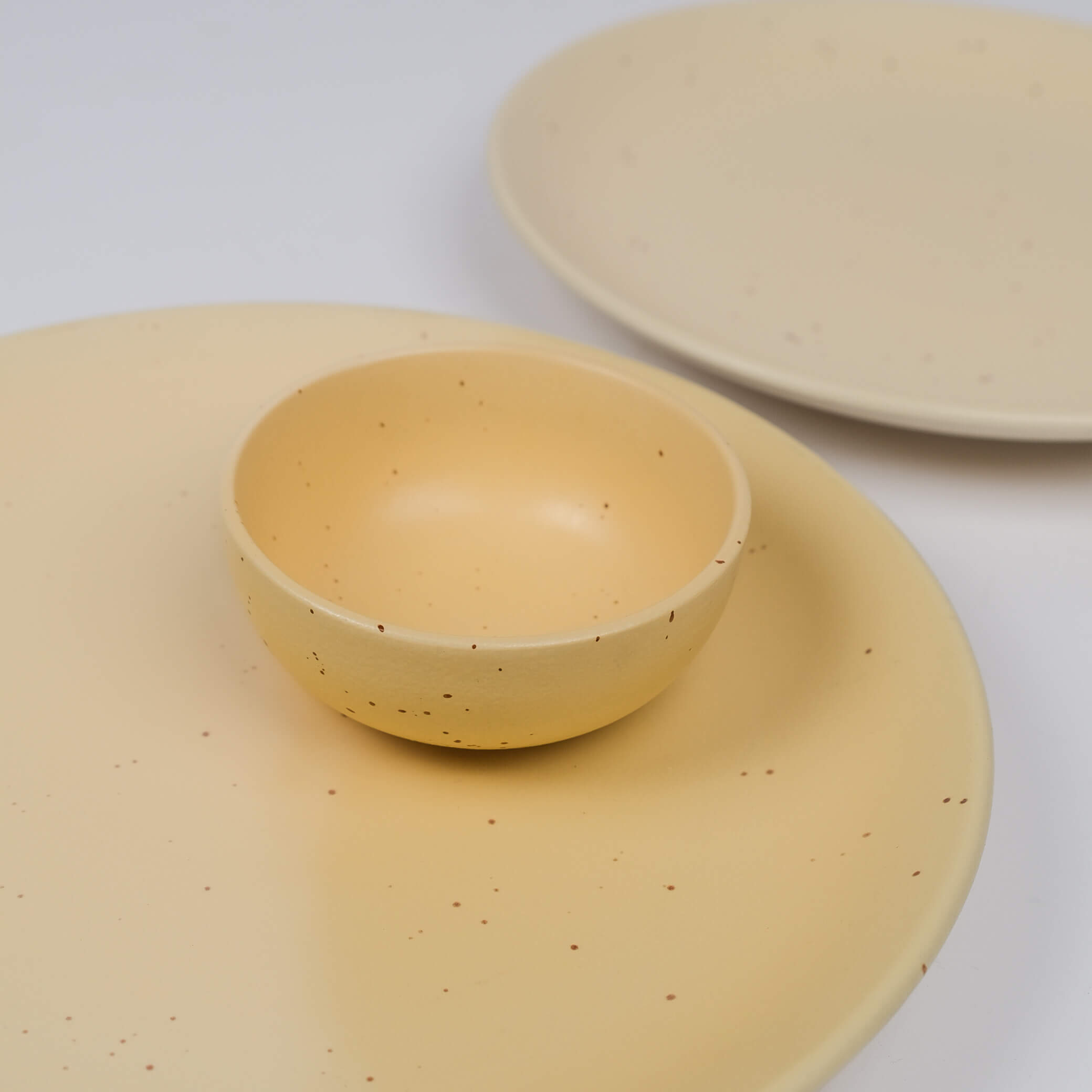 Sunburst Matte Dinner Set (4 piece) | 2 Plates & 2 Dal bowls