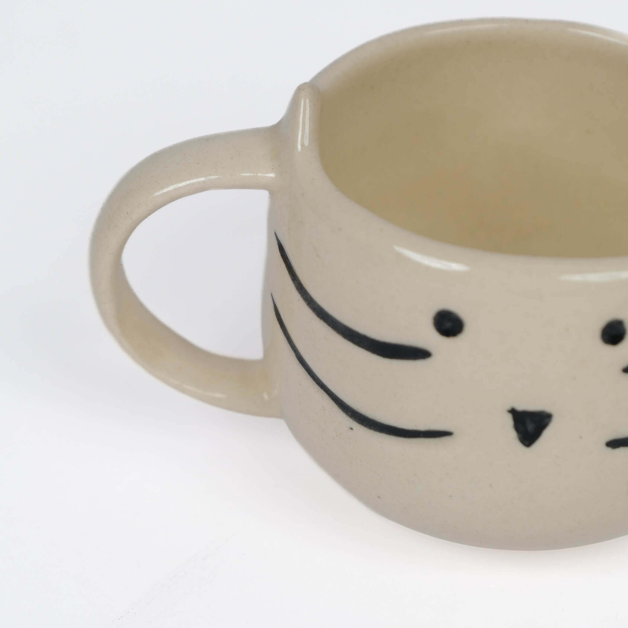 Whisker Mug – Cat-Inspired Ceramic Cup